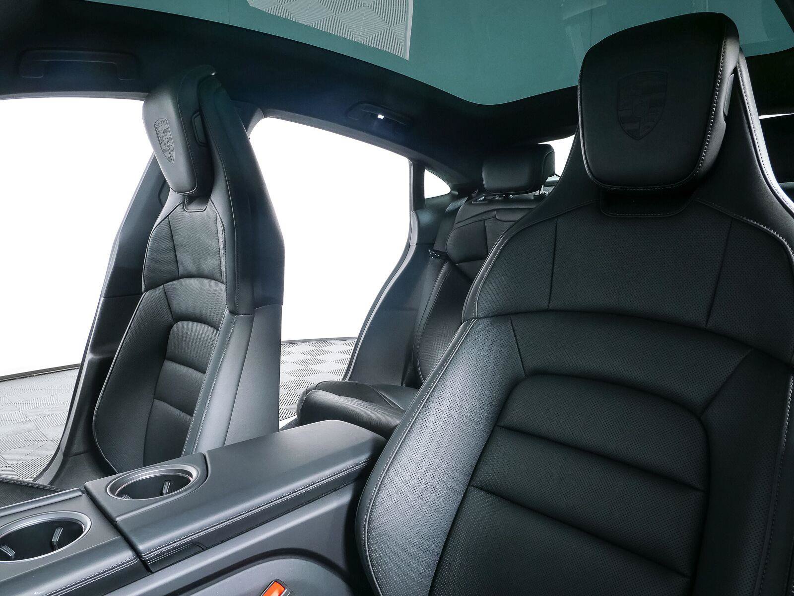 New 2026 Porsche Taycan RWD image 5