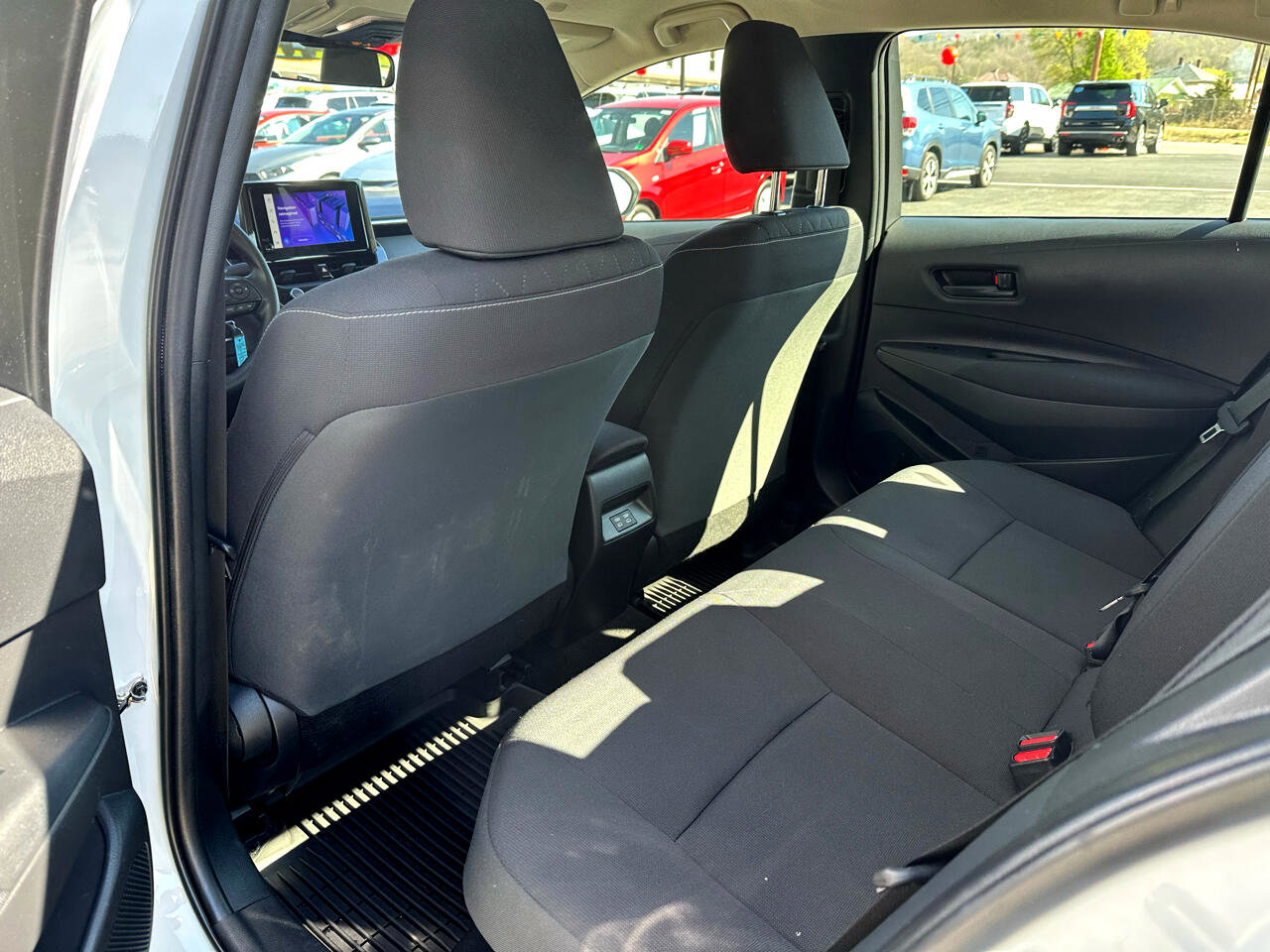 Used 2023 Toyota Corolla LE image 12