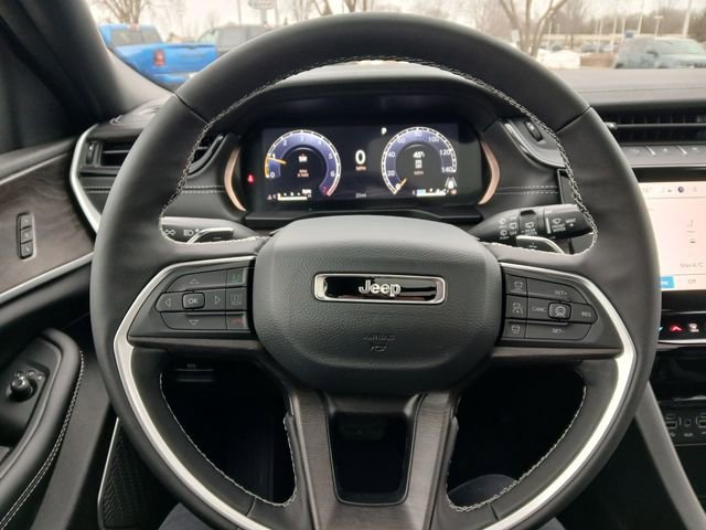 New 2026 Jeep Grand Cherokee Limited w/ Limited Altitude Package image 14