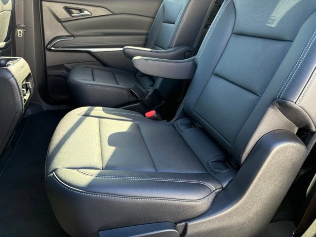 Used 2025 Chevrolet Traverse LT AWD/4WD image 10