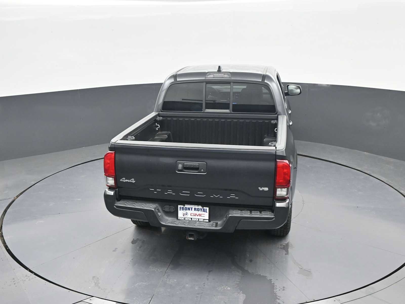 Used 2022 Toyota Tacoma SR AWD/4WD image 32