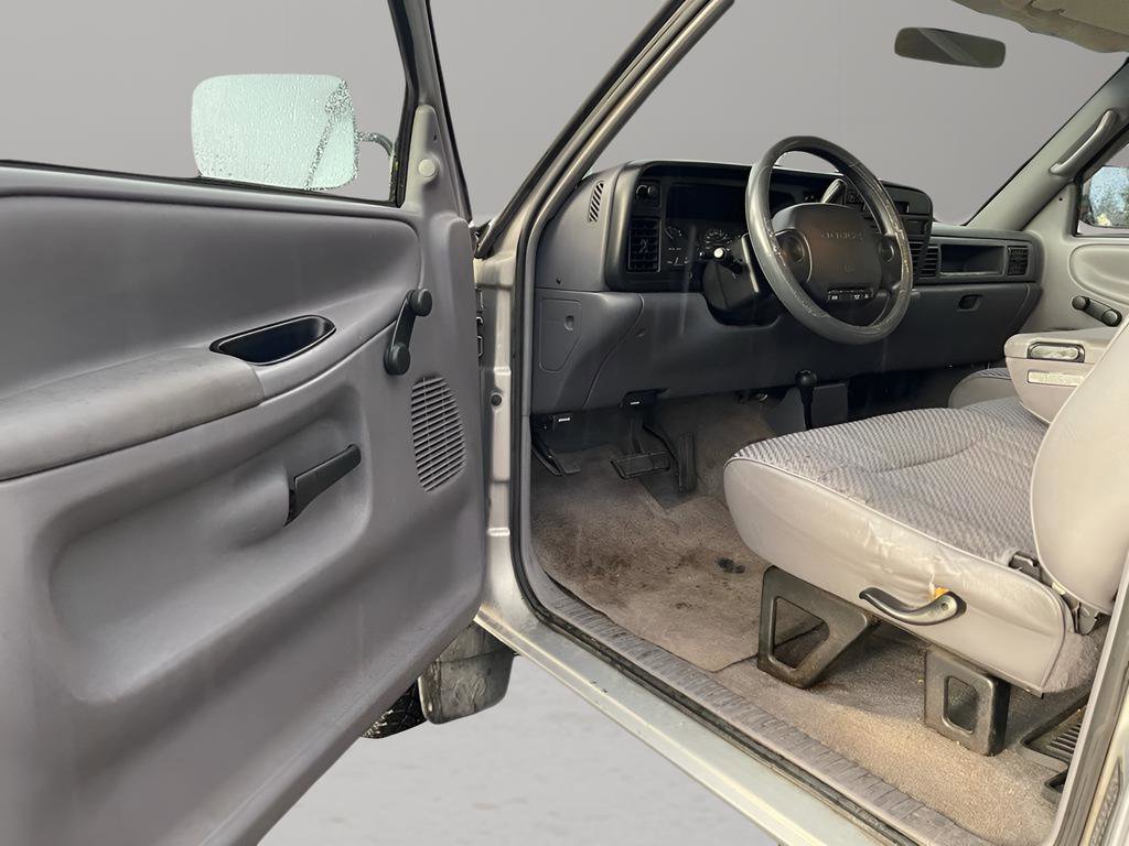 Used 1997 Dodge Ram 1500 Truck Laramie image 11