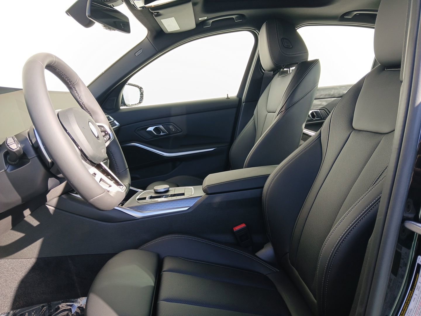 New 2026 BMW 330i Sedan w/ M Sport Package image 15