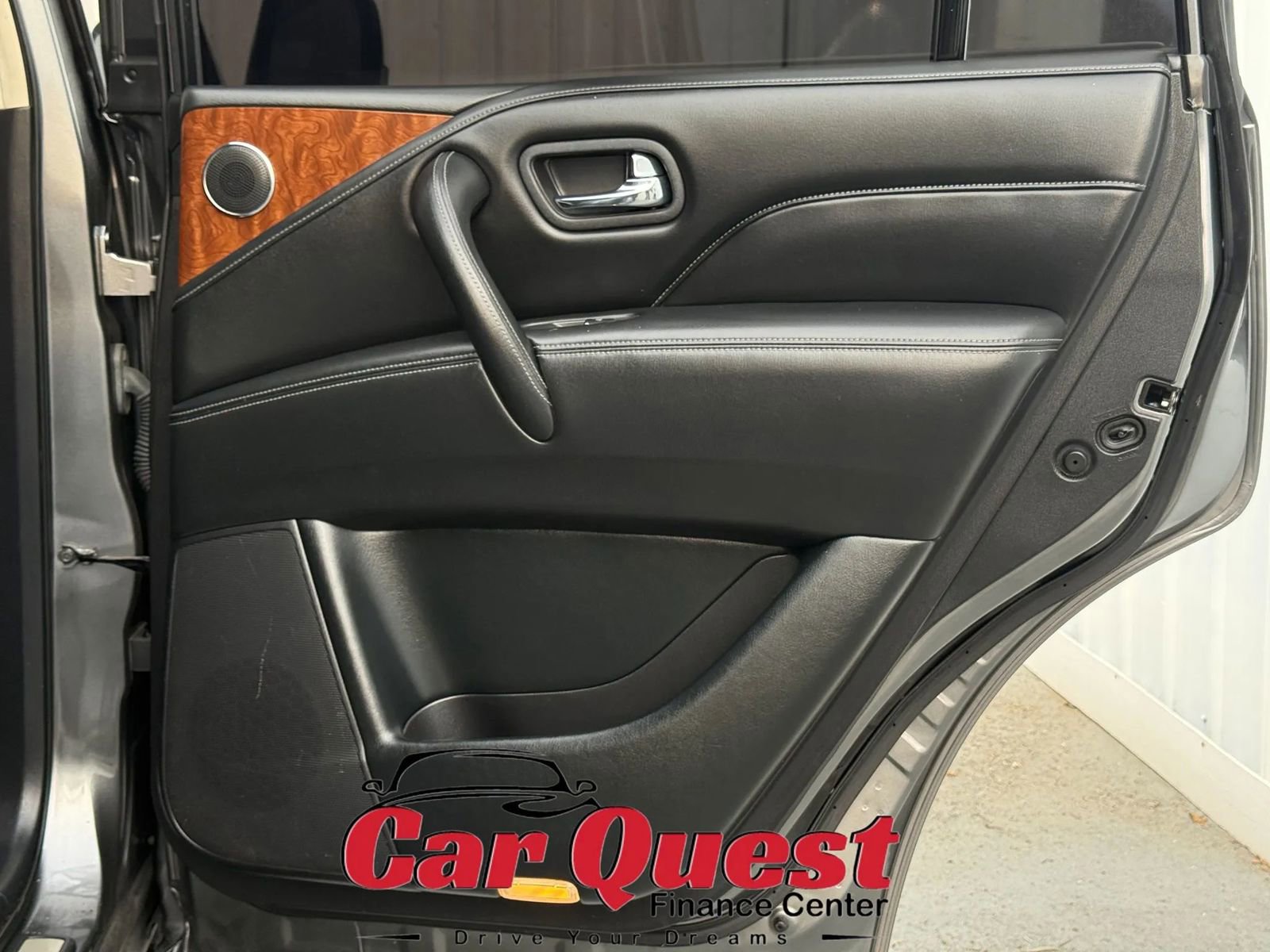 Used 2019 INFINITI QX80 Luxe RWD image 21