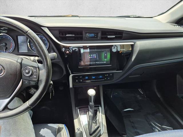 Used 2017 Toyota Corolla SE w/ Carpet Mat Package (TMS) FWD image 13