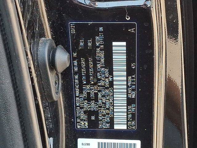 Certified 2021 Toyota Sienna XLE AWD/4WD image 27