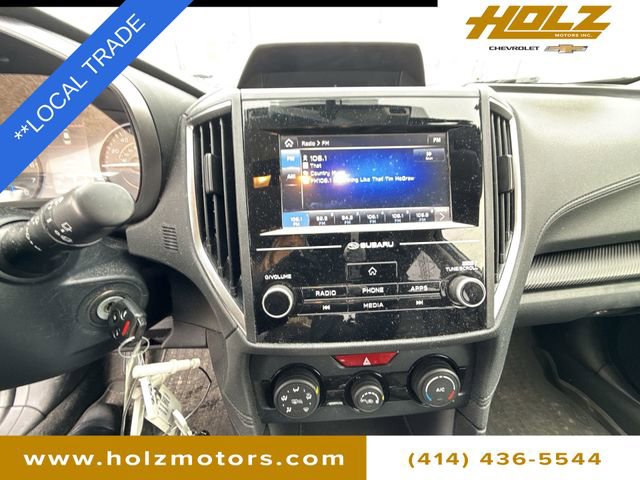 Used 2018 Subaru Crosstrek 2.0i Premium w/ Eyesight System image 3