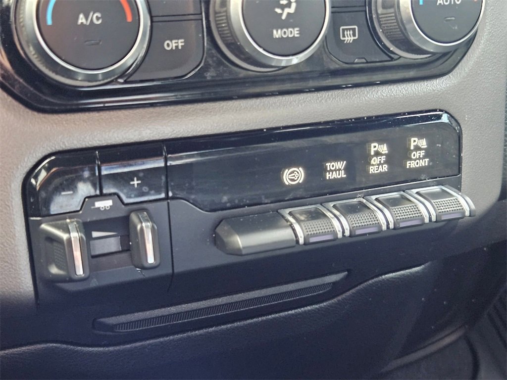 Certified 2019 RAM 2500 Big Horn w/ Night Edition image 35