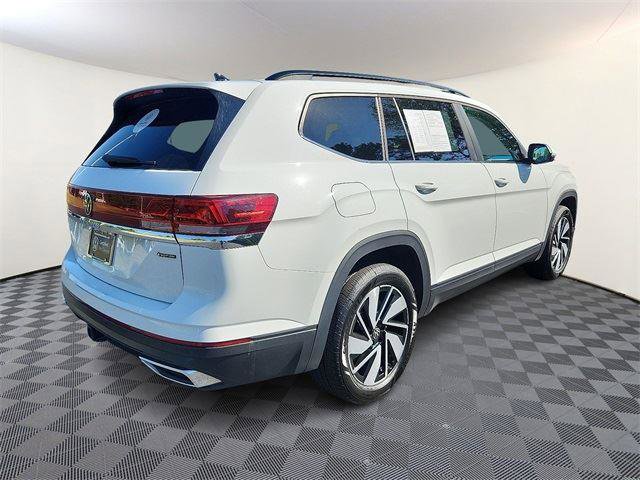 Certified 2024 Volkswagen Atlas SE image 7