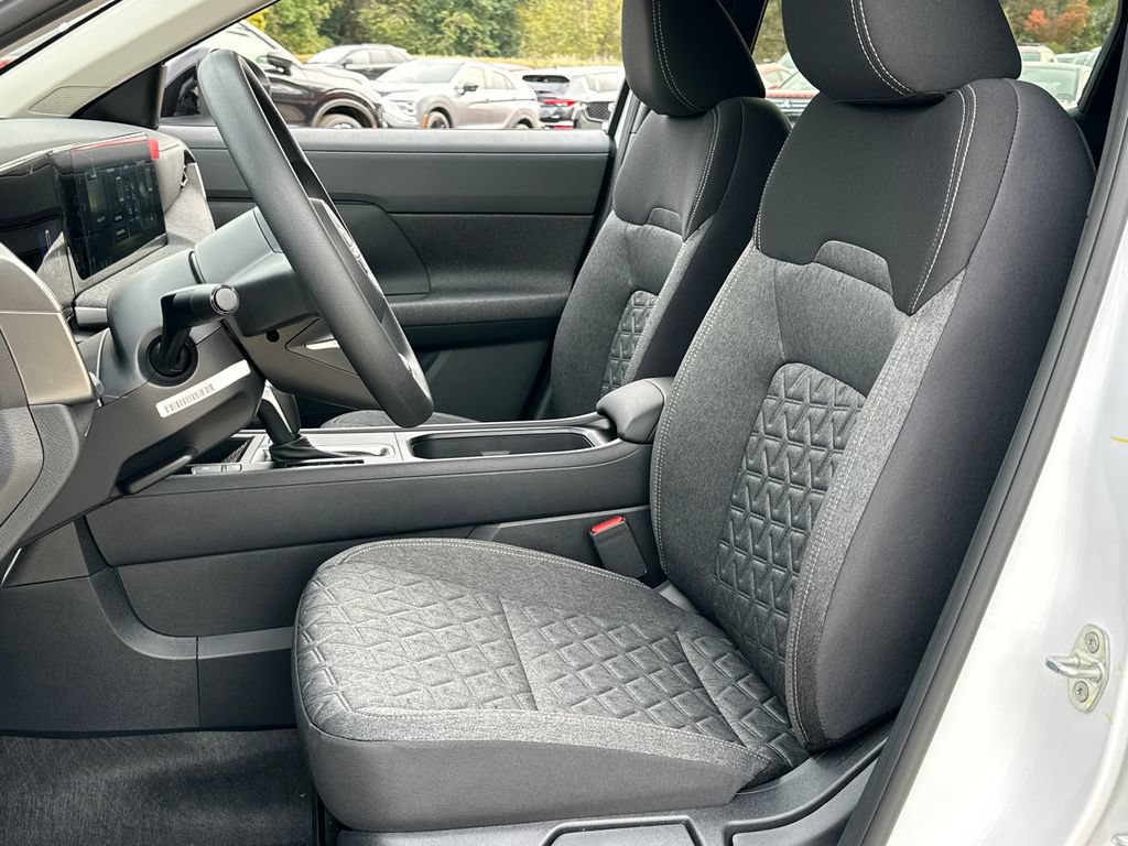 New 2026 Nissan Kicks SV w/ SV Premium Package AWD/4WD image 6