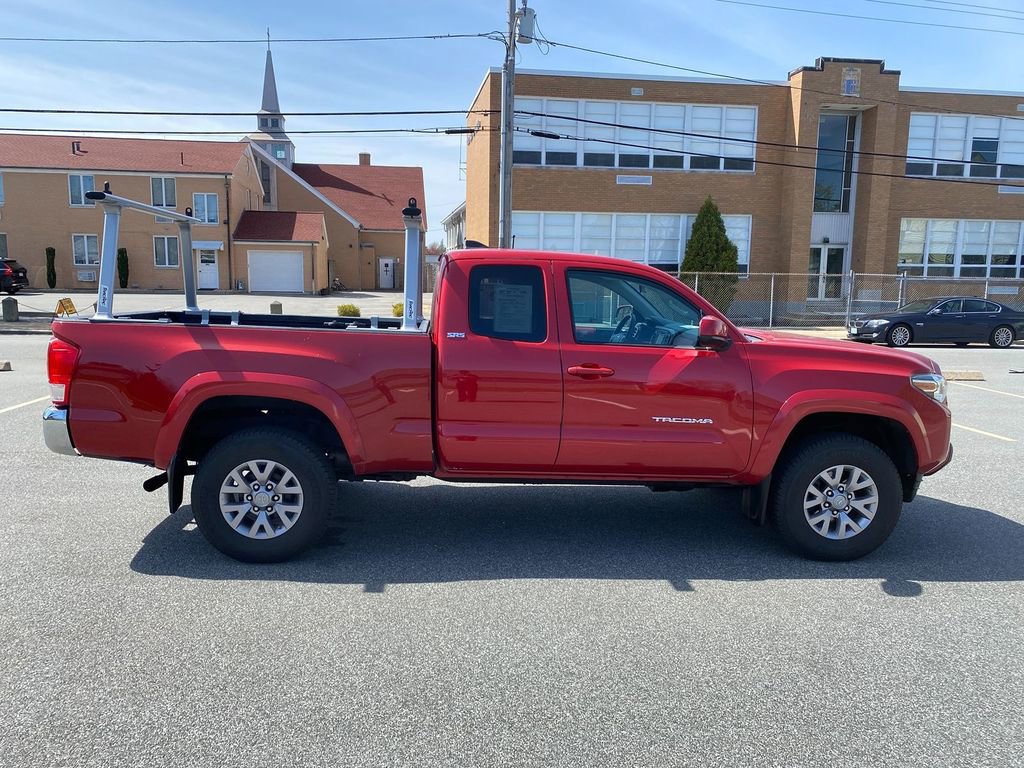 Used 2016 Toyota Tacoma SR5 image 4