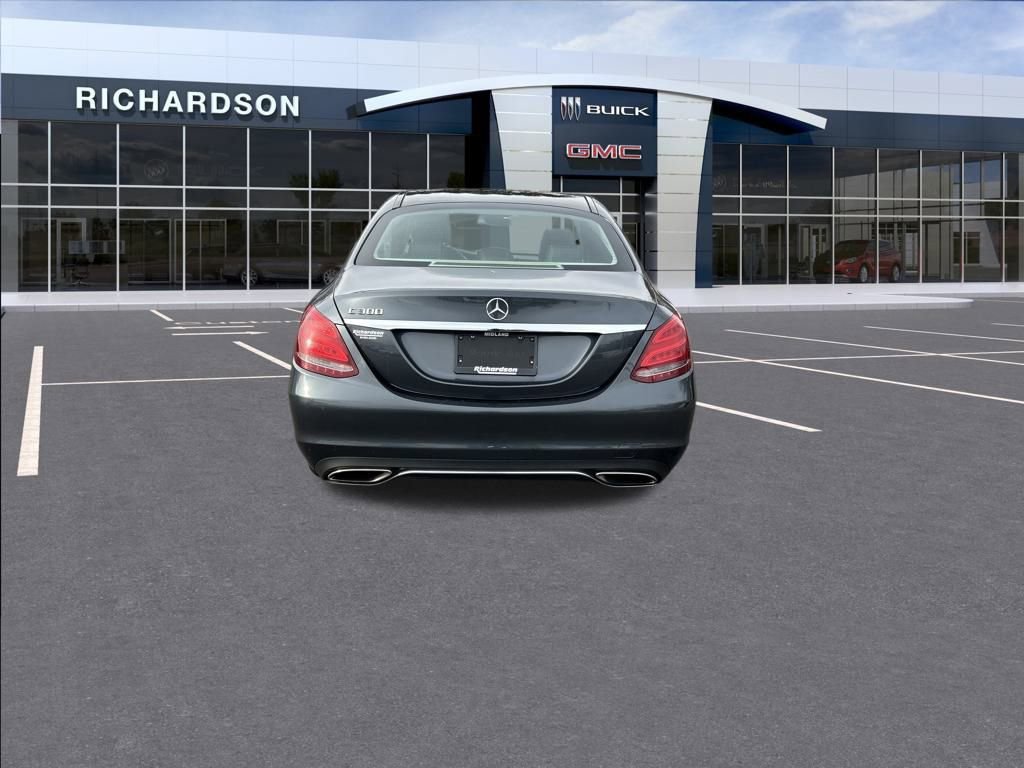 Used 2015 Mercedes-Benz C 300 Sedan image 4