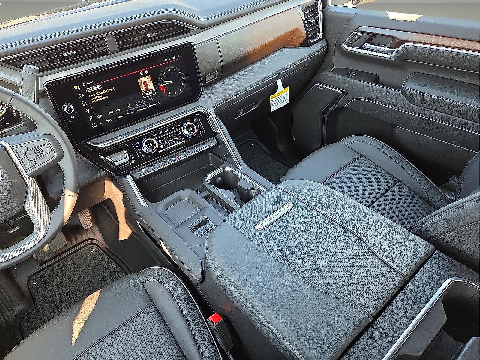 New 2026 GMC Sierra 2500 Denali w/ Max Trailering Package image 12