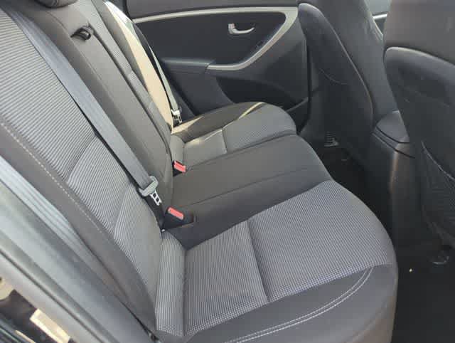 Used 2015 Hyundai Elantra GT FWD image 20