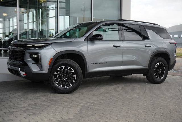 New 2026 Chevrolet Traverse Z71 w/ Enhanced Driving Package AWD/4WD image 4