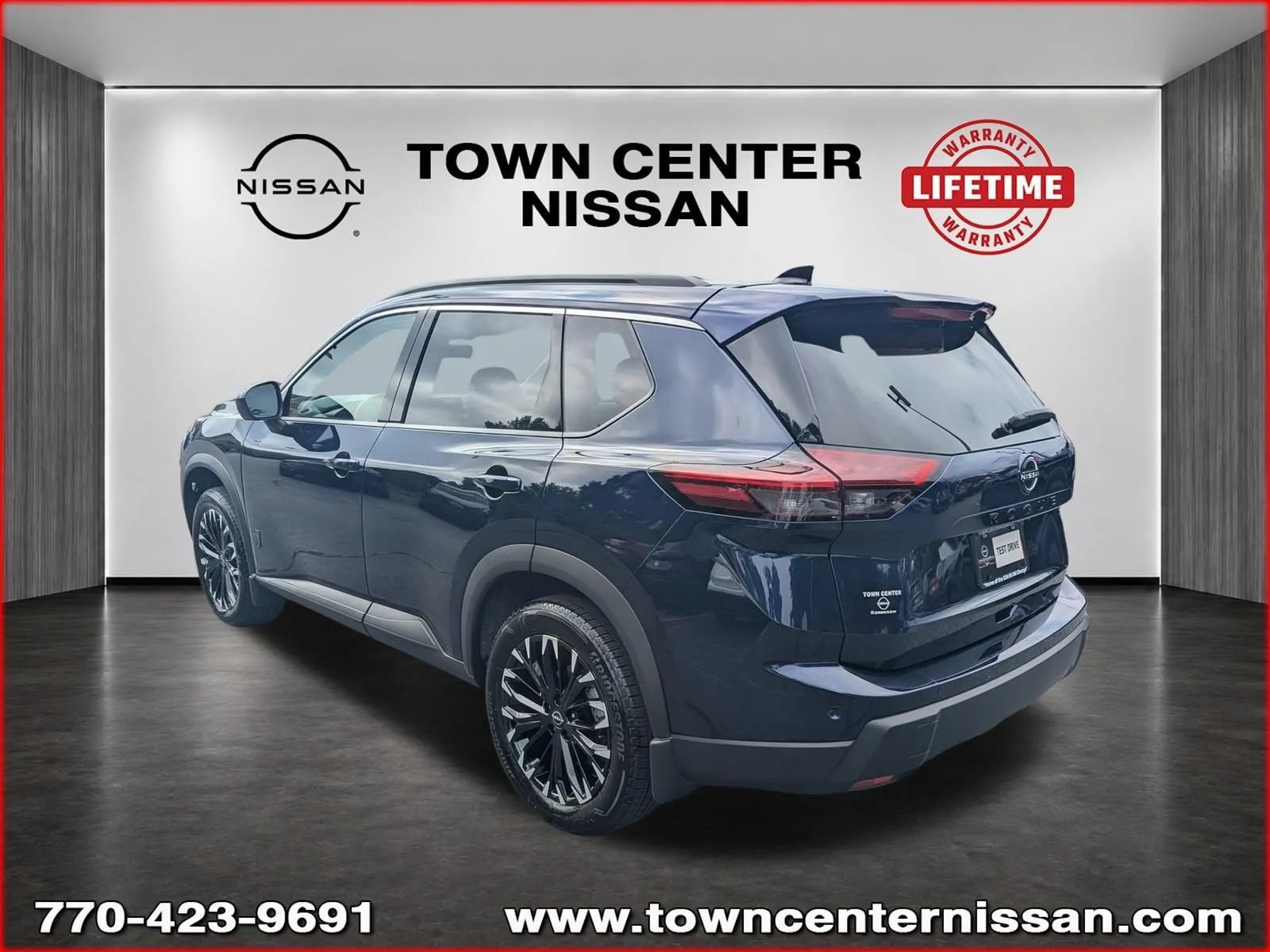 Used 2026 Nissan Rogue Dark Armor FWD image 5