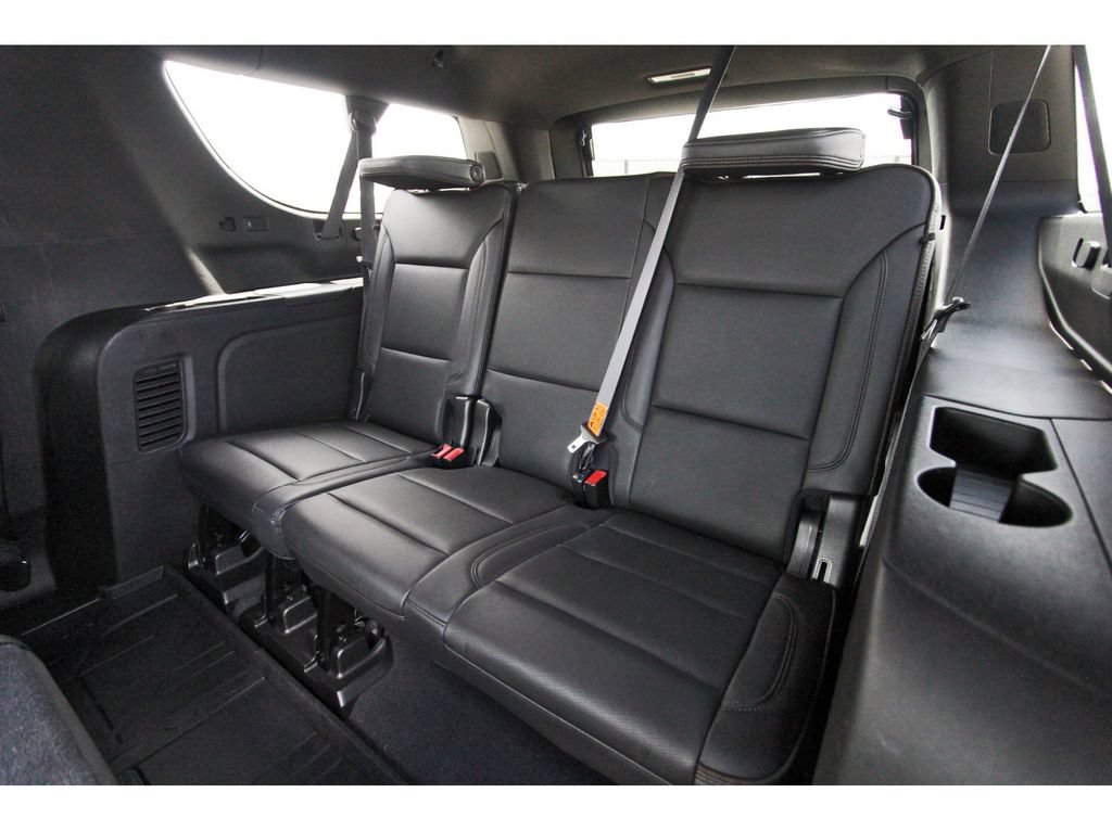 Used 2021 Chevrolet Suburban High Country w/ Premium Package AWD/4WD image 13
