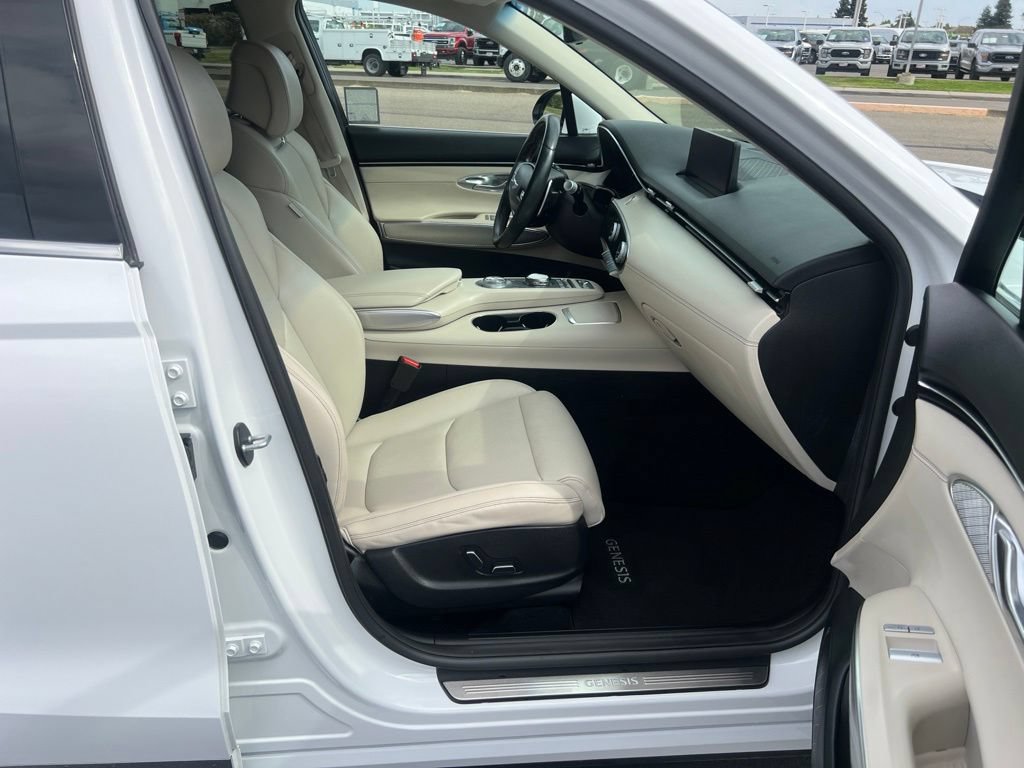Used 2023 Genesis GV70 2.5T w/ Select Package AWD/4WD image 40