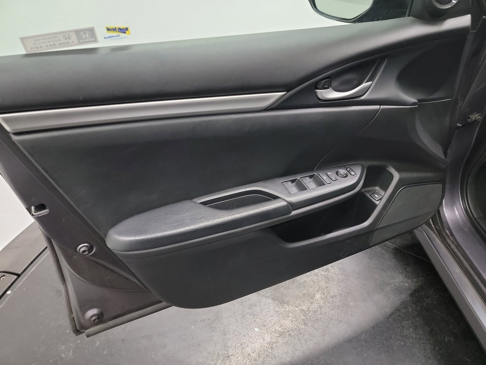 Used 2020 Honda Civic Sport image 13