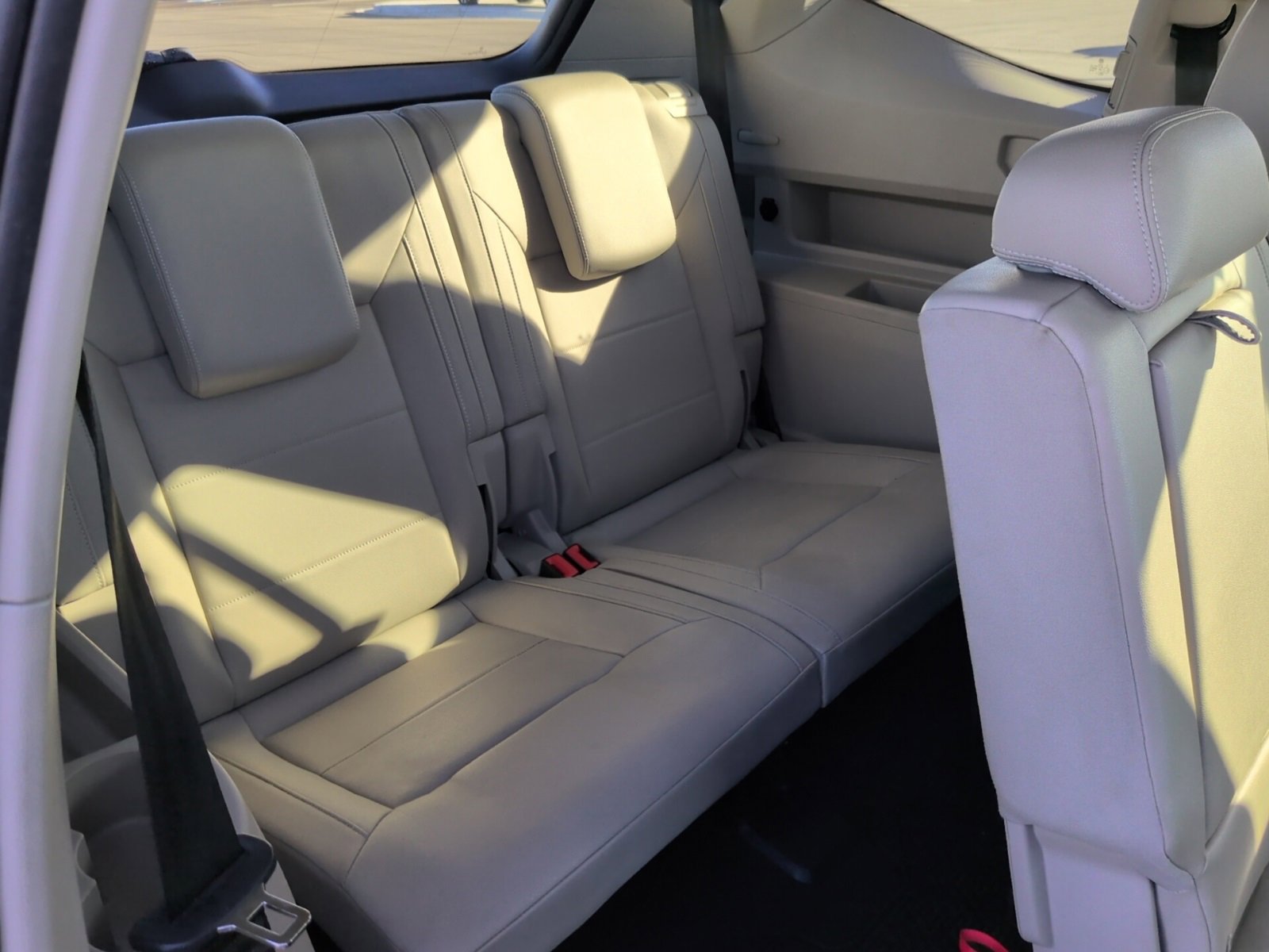 Used 2021 Volkswagen Atlas SE image 17