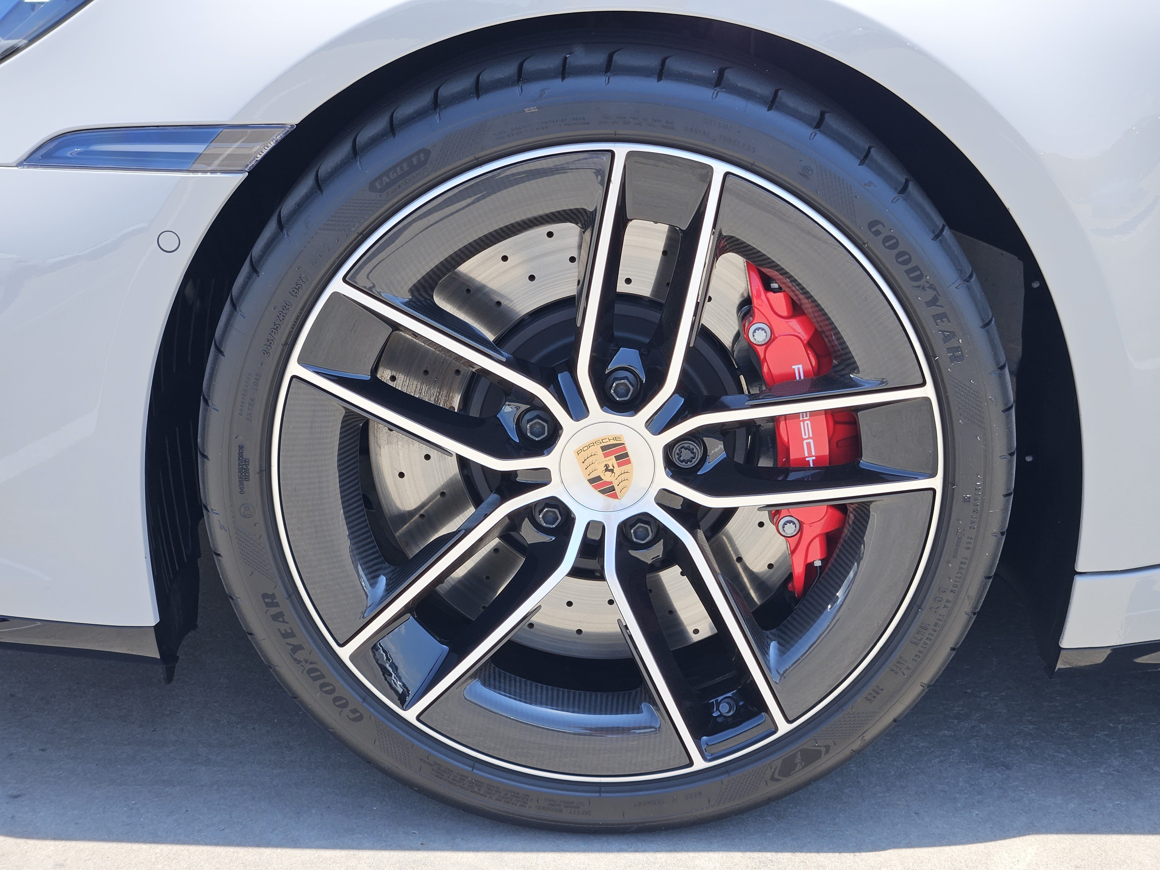 Certified 2026 Porsche 911 Targa 4 GTS AWD/4WD image 14