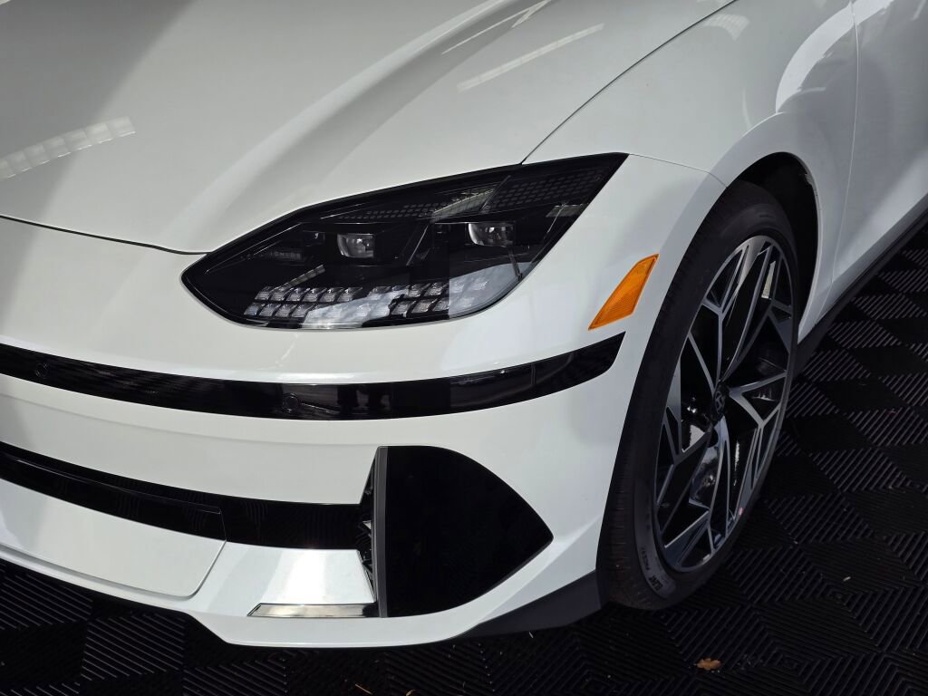 New 2025 Hyundai Ioniq 6 SEL image 10