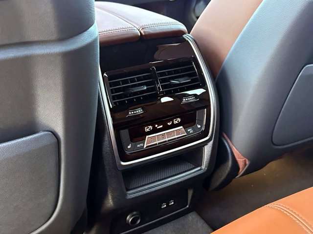 Used 2026 BMW X5 M60i w/ Executive Package AWD/4WD image 16