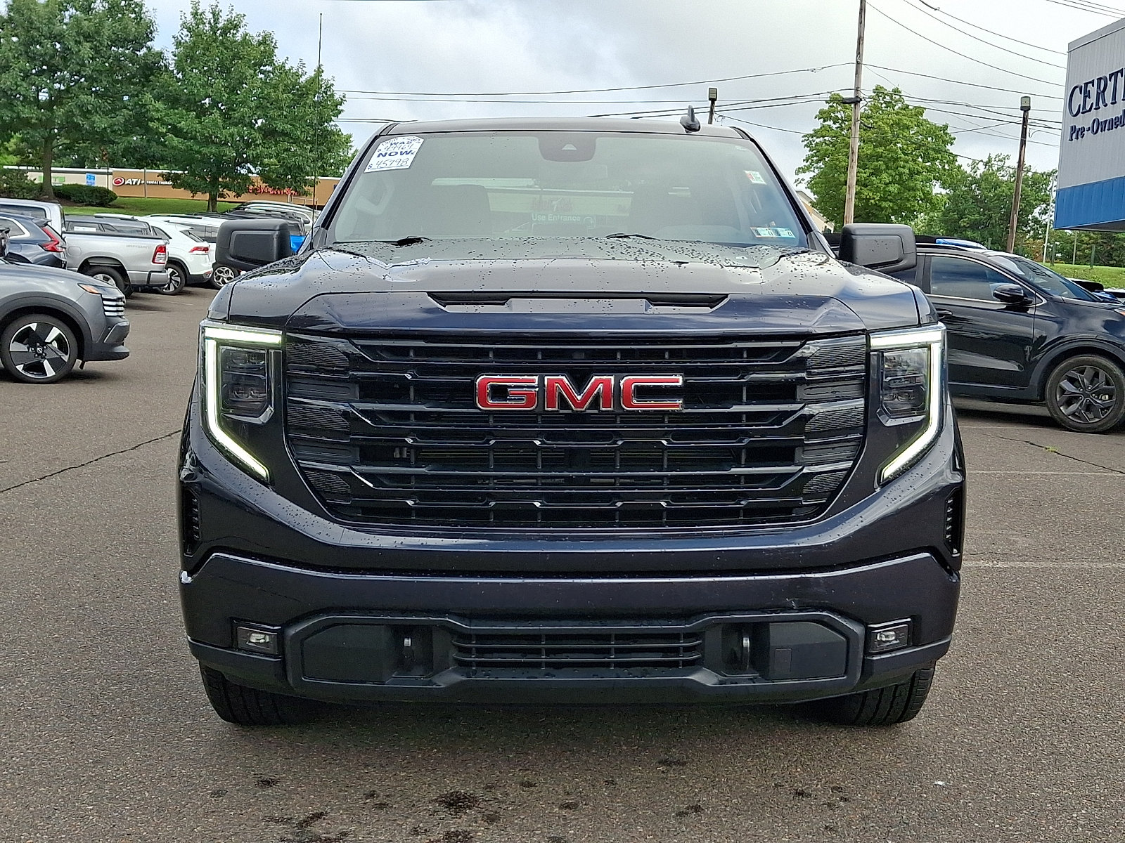 Used 2025 GMC Sierra 1500 Elevation AWD/4WD image 2