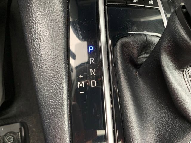 Used 2023 Toyota Corolla Cross XLE w/ Convenience Package image 24