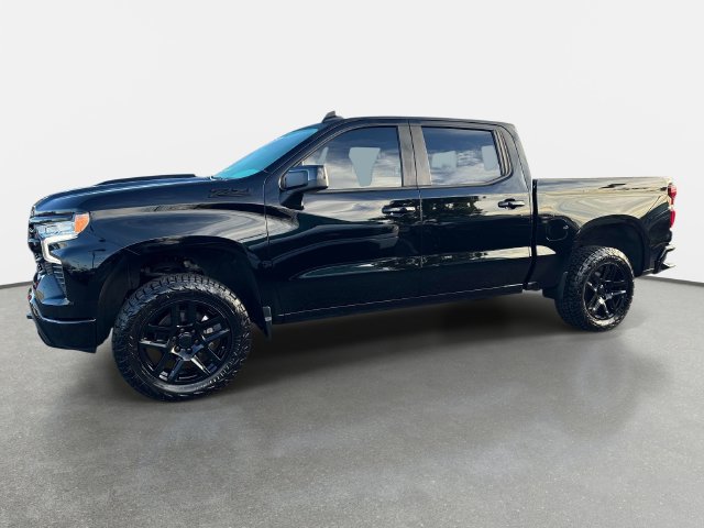 Used 2022 Chevrolet Silverado 1500 LT Trail Boss w/ Convenience Package II AWD/4WD image 2
