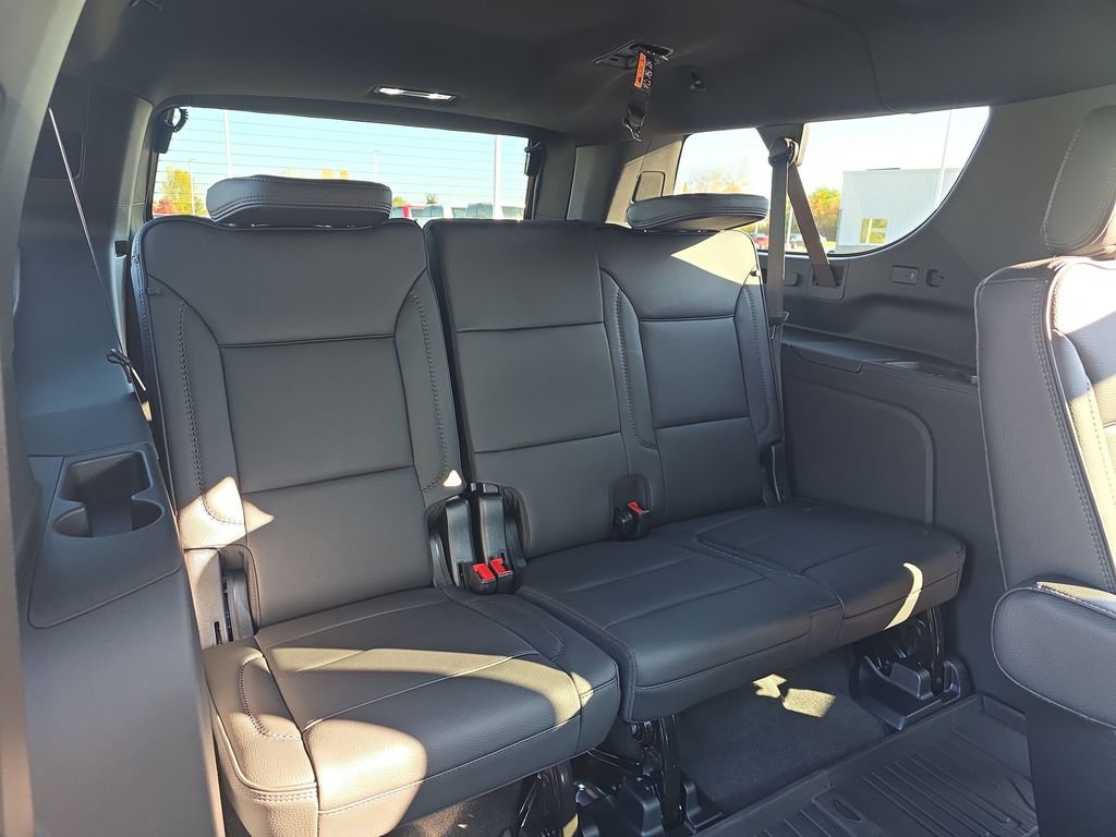 New 2026 GMC Yukon XL Denali w/ LPO, Floor Liner Package AWD/4WD image 12