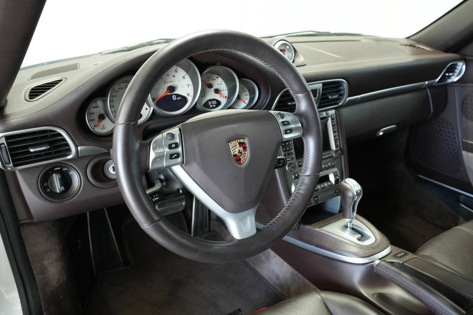 Used 2008 Porsche 911 Turbo image 4