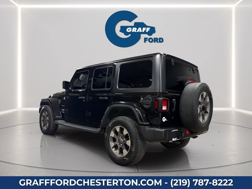 Used 2018 Jeep Wrangler Unlimited Sahara AWD/4WD image 11