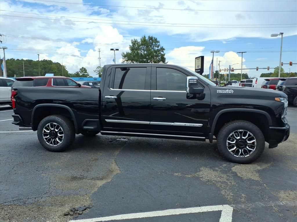 New 2026 Chevrolet Silverado 2500 High Country w/ Technology Package AWD/4WD image 2