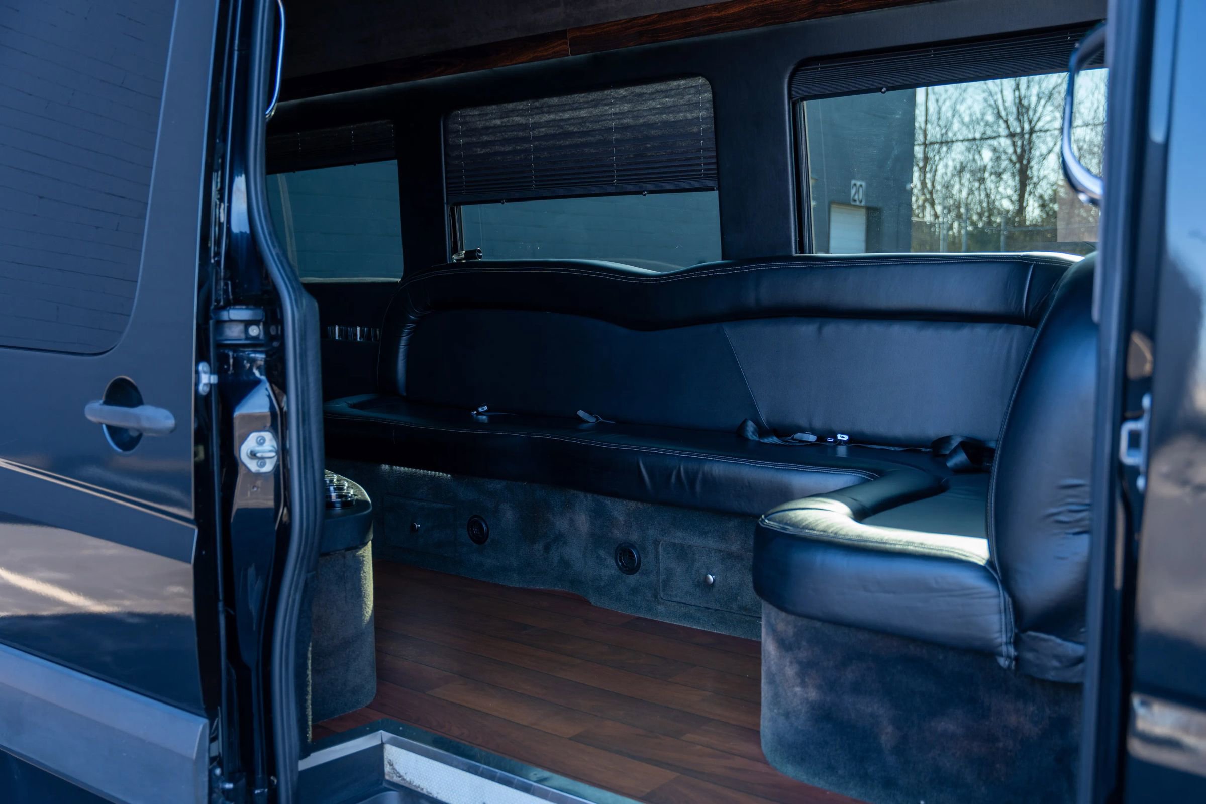 Used 2014 Mercedes-Benz Sprinter 2500 image 2