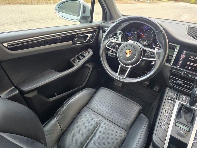 Used 2021 Porsche Macan image 31