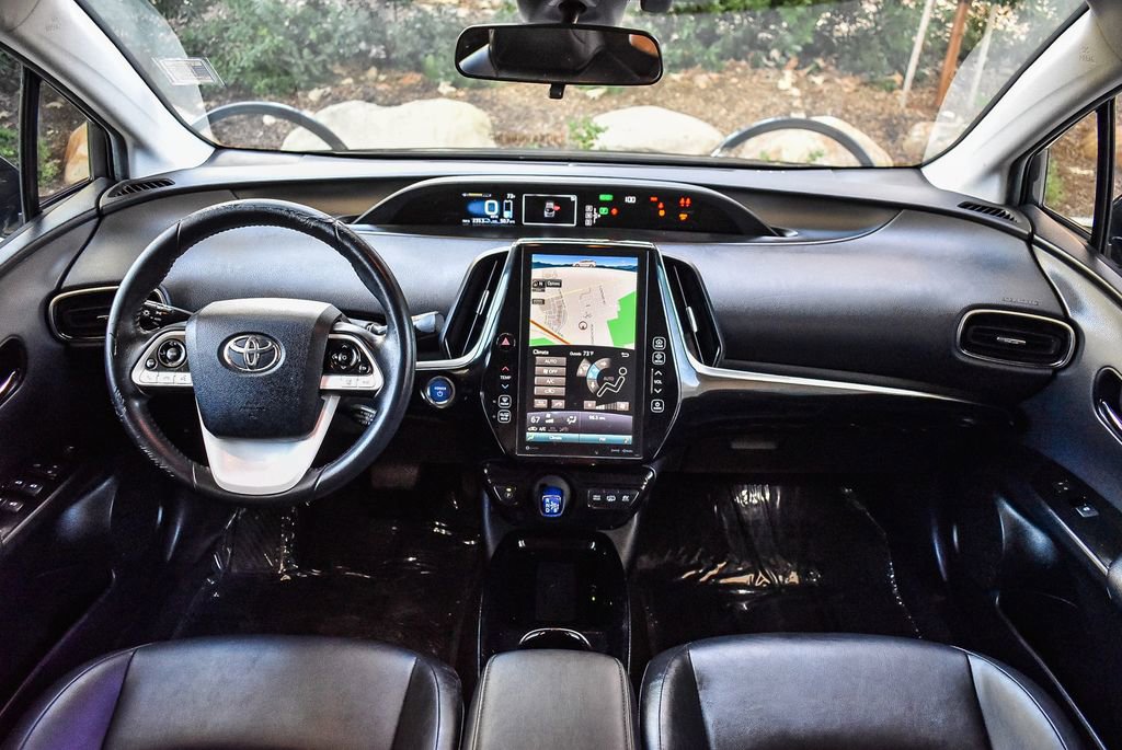Used 2018 Toyota Prius Prime Premium w/ Carpet Mat Package image 12