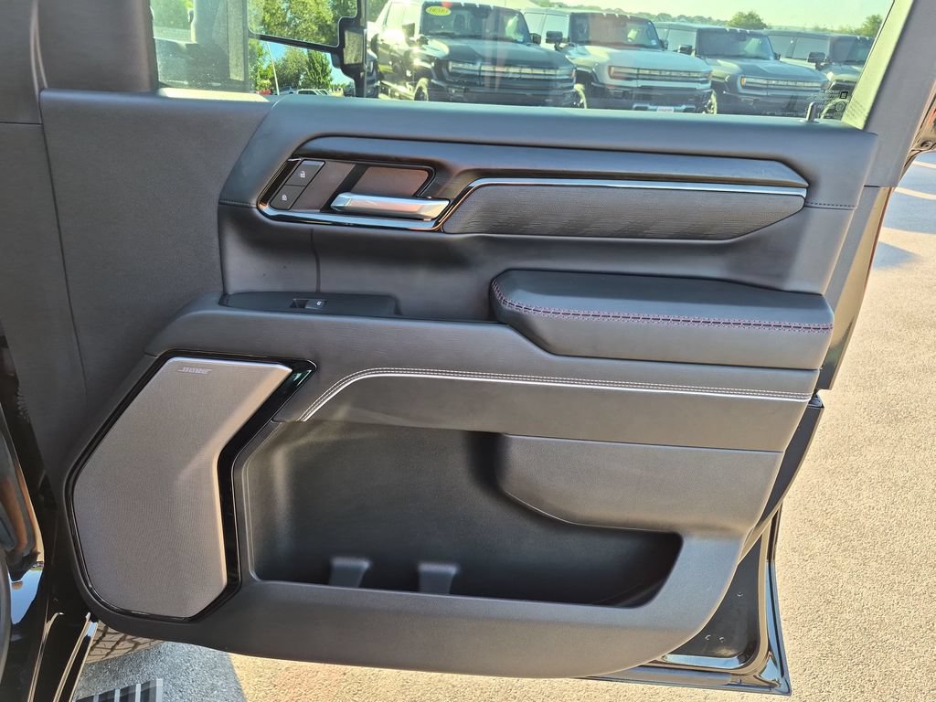 Used 2025 GMC Sierra 2500 AT4X AWD/4WD image 39