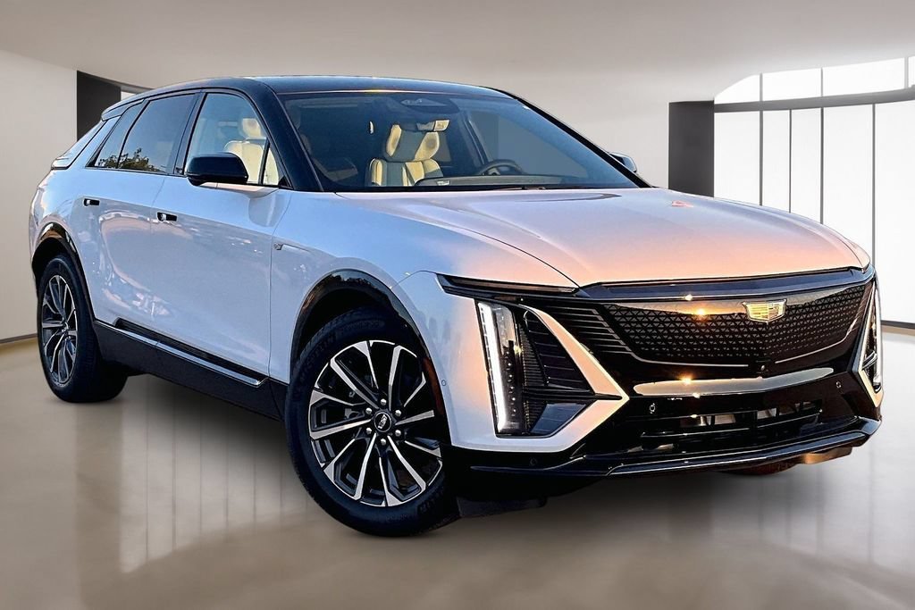 New 2027 Cadillac Lyriq Premium Sport w/ LPO, Floor Liner Package AWD/4WD image 2