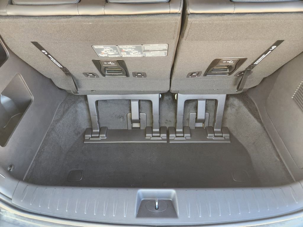 New 2026 Kia Carnival EX FWD image 22
