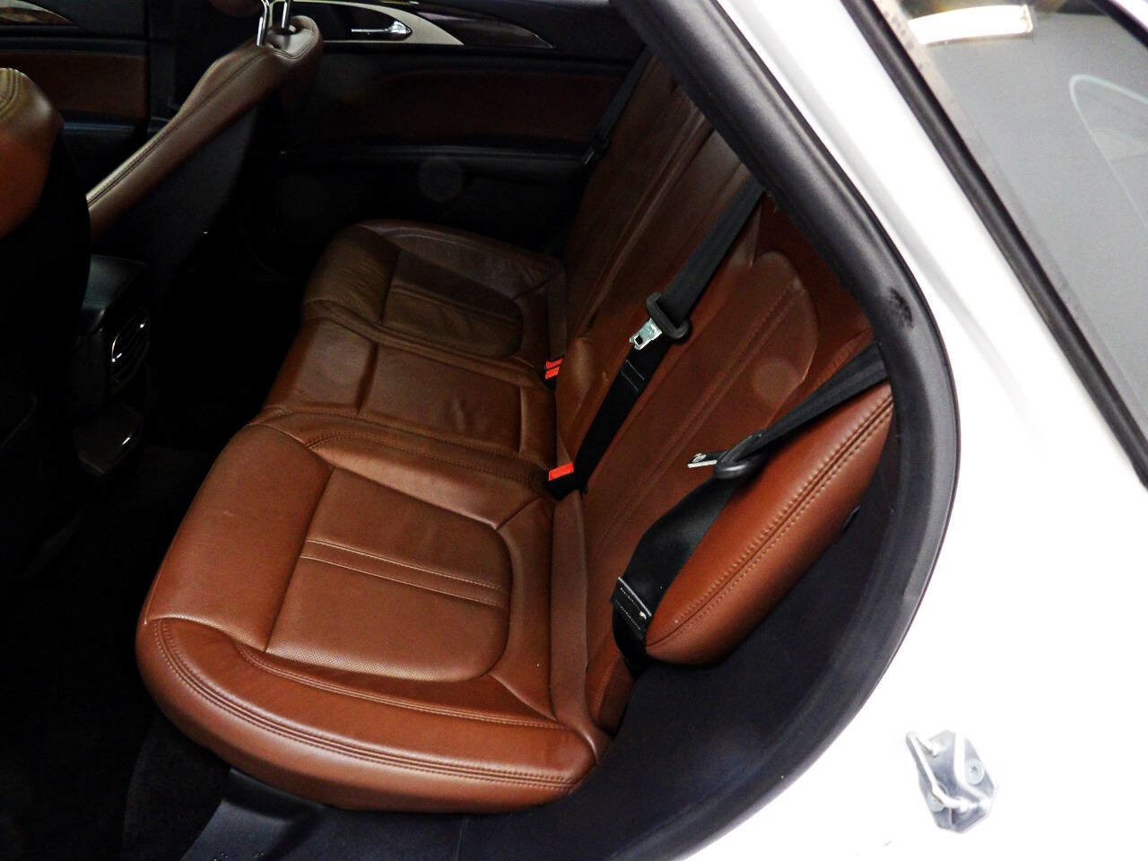 Used 2017 Lincoln MKZ Reserve image 10