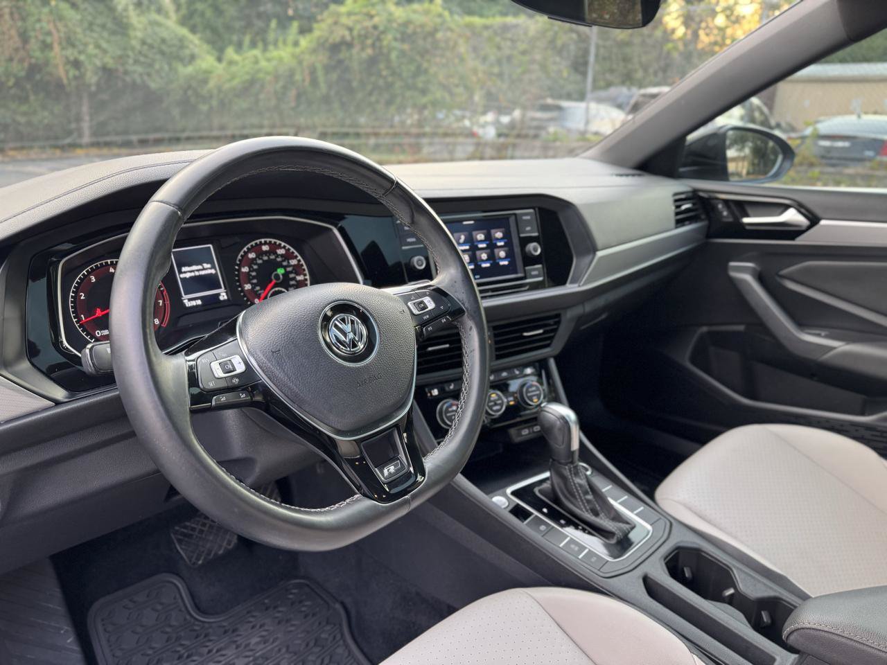 Used 2021 Volkswagen Jetta R-Line FWD image 11