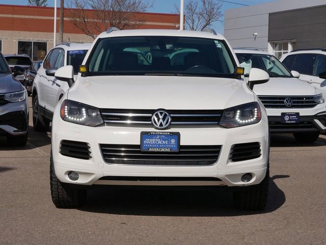 Used 2012 Volkswagen Touareg VR6 image 2