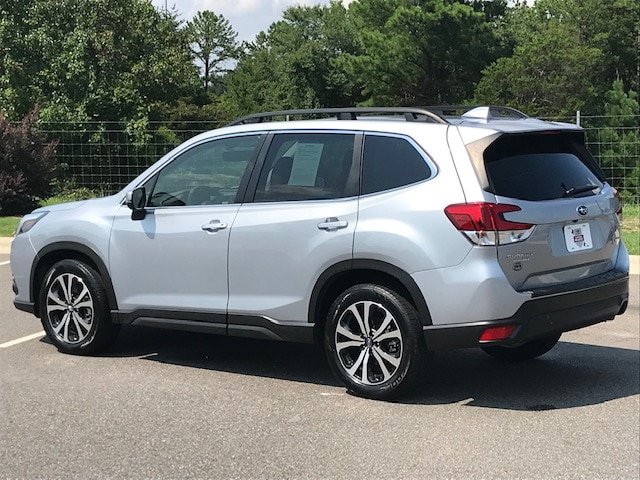Certified 2023 Subaru Forester Limited AWD/4WD image 3