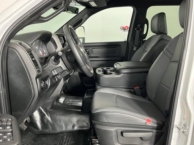 New 2026 RAM 2500 Tradesman w/ Chrome Appearance Group AWD/4WD image 23