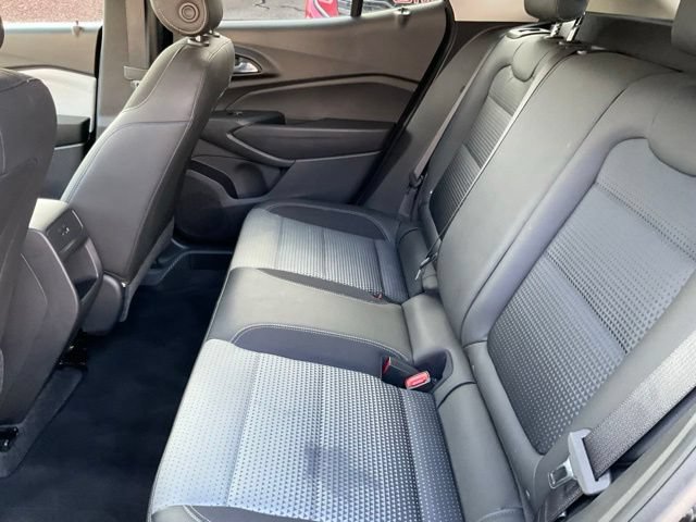Used 2026 Chevrolet Trax LT FWD image 15