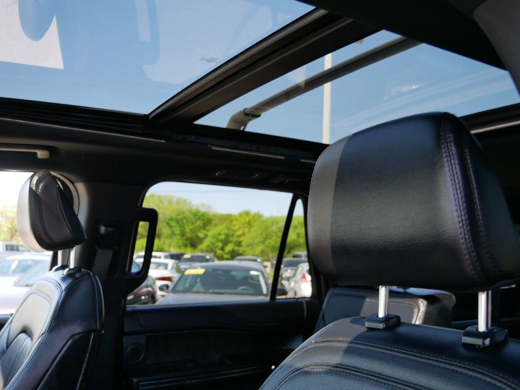 Used 2021 Ford Expedition Max Limited AWD/4WD image 24