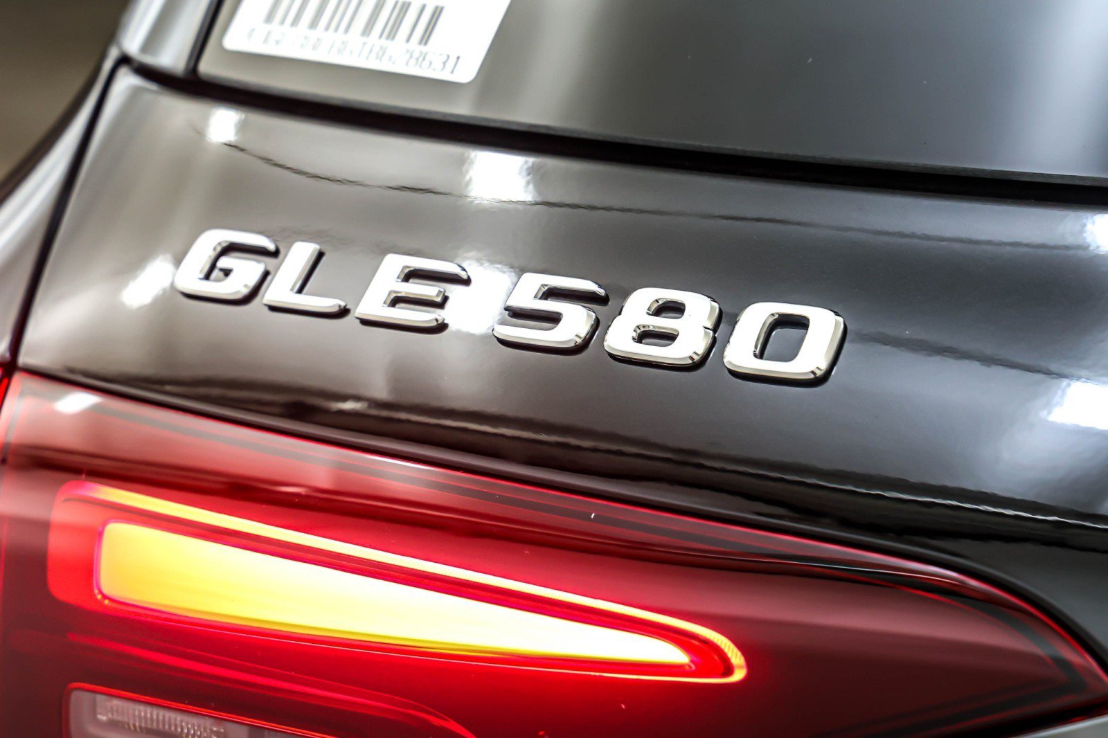 New 2026 Mercedes-Benz GLE 580 4MATIC image 9