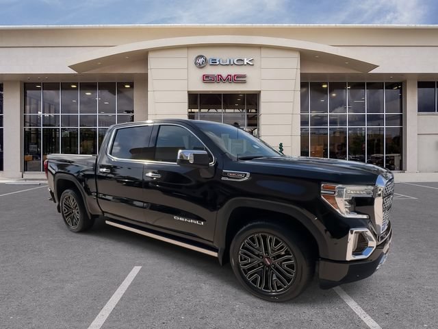 Used 2022 GMC Sierra 1500 Denali w/ Denali Premium Package AWD/4WD image 2