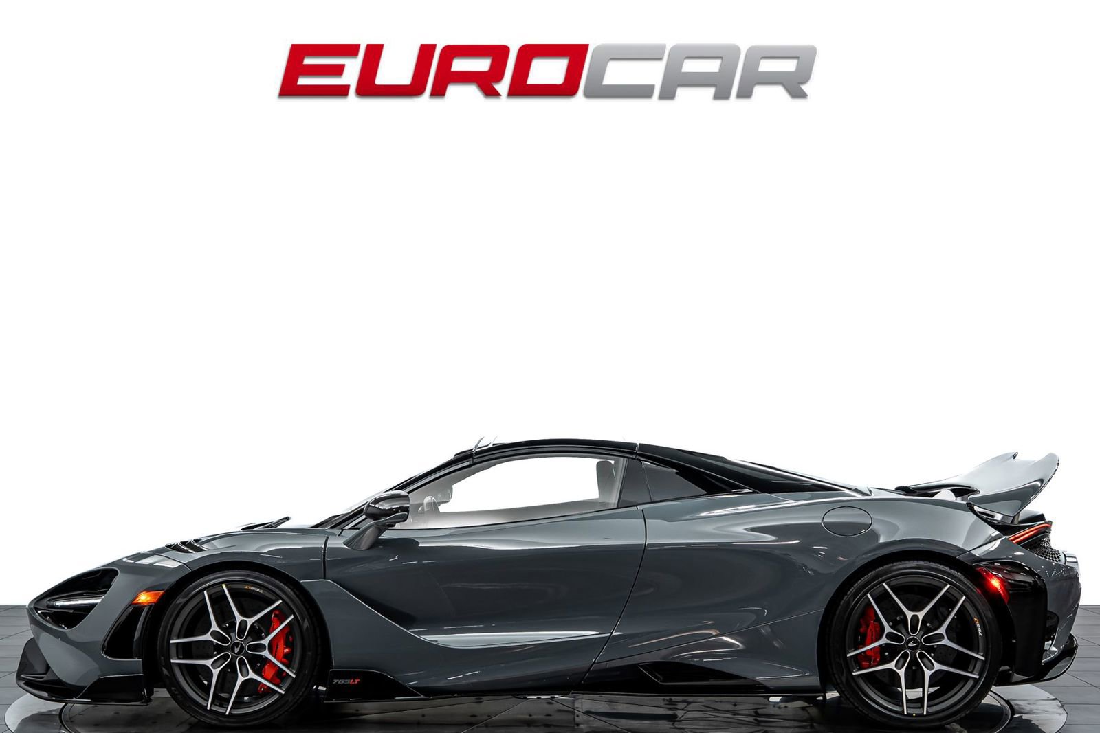 Used 2022 McLaren 765LT image 3